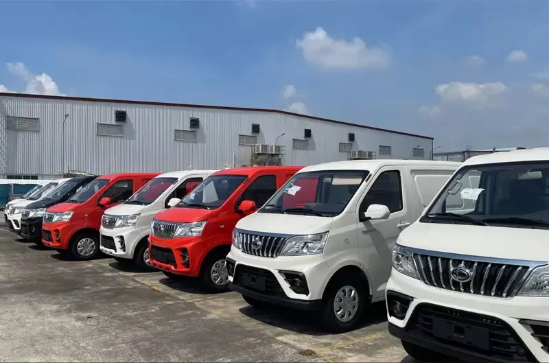 Mua xe tải van nhỏ trả góp cần trả trước bao nhiêu?