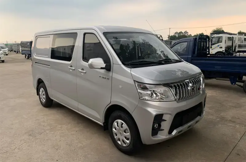 Giá xe Tera van 5 chỗ chi tiết từng phiên bản