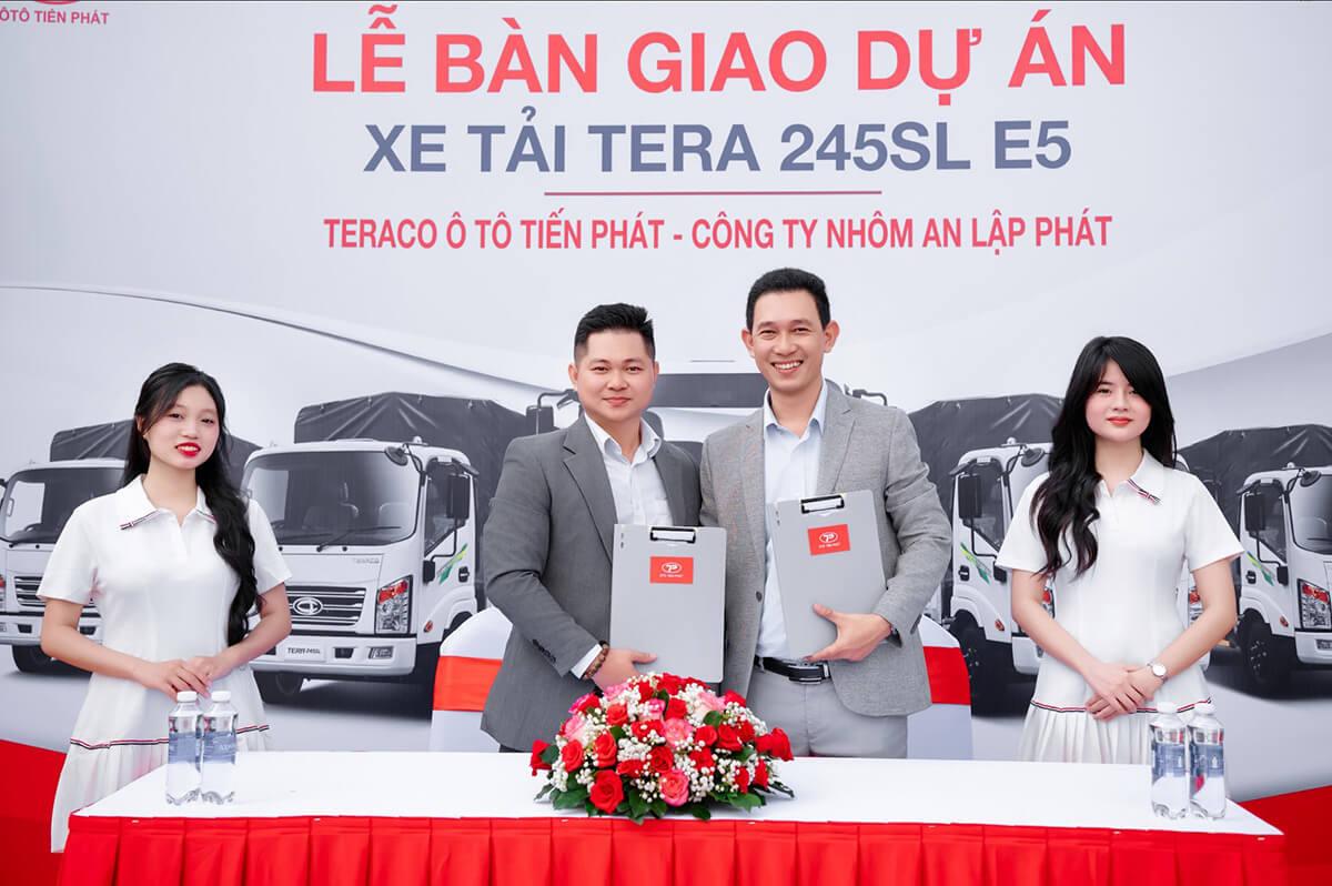 Teraco Tiến Phát bàn giao lô xe Tera245sl-e5 cho công ty Nhôm An Lập Phát