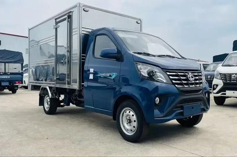 Xe tải 900kg giá bao nhiêu khi lăn bánh 2026